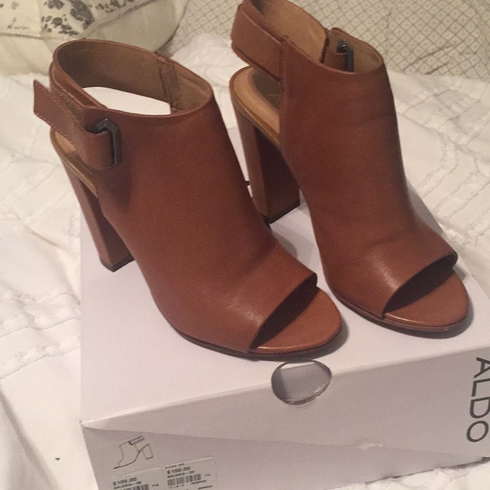 Aldo leather heels